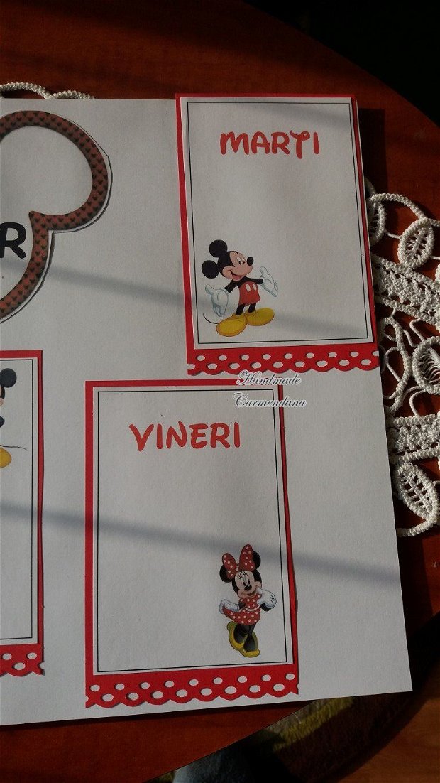 Orar Minnie si Mickey Mouse