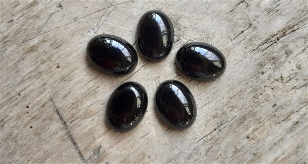 Cabochon onix negru, 16x12 mm