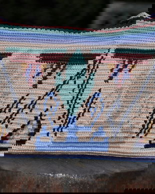 gentuta handmade motive populare din Muntenia patru cai si floare de cuisoare