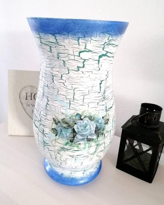 Vaza din sticla reciclata, decorata manual