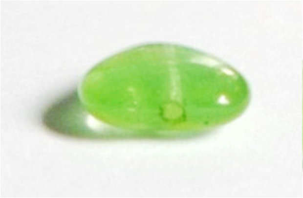 Margele sticla inima vernil semitransparent 10 mm