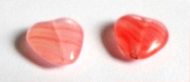 Margele sticla inima roz semitransparent 10 mm