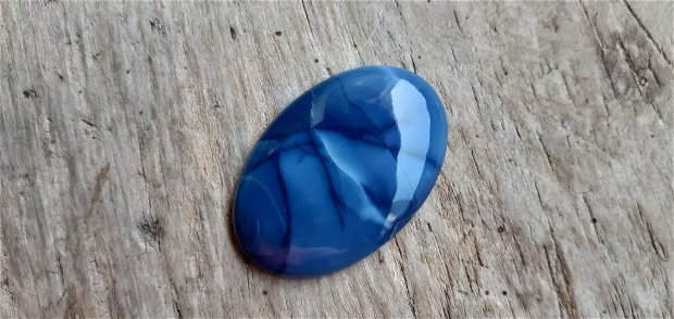 Cabochon opal albastru african 37x25 mm
