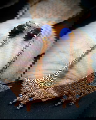 cercei de autor, atarnatori, in forma de pisici de mare din bronz auriu cu cristale Swarovski si margele de lapis