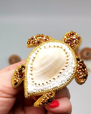 Broșă - Broscuța Țestoasă Shell