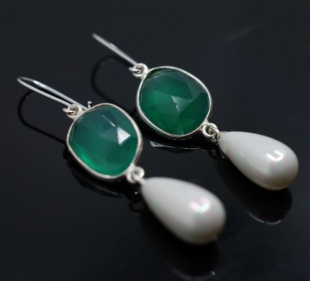 Cercei din argint 925 si onix verde, cu perle swarovski, cercei lungi, cercei organici, cercei statement