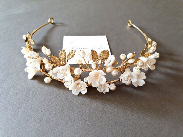 GARDENIA / Coronița mireasă aurie cu perle swarovsky și flori
