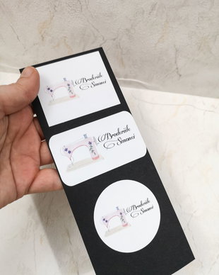 Etichete autoadezive personalizate, stickers