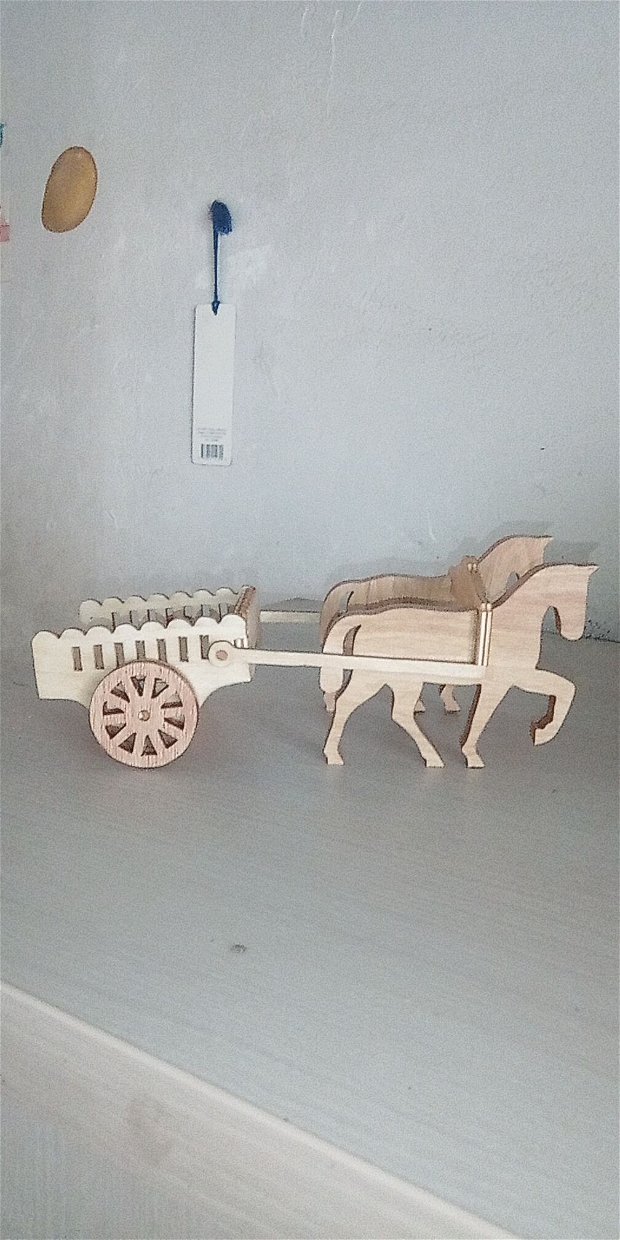 Jucărie "cai cu car"