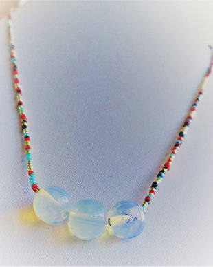 Colier handmade din margele de nisip myuki si sfere de opalit