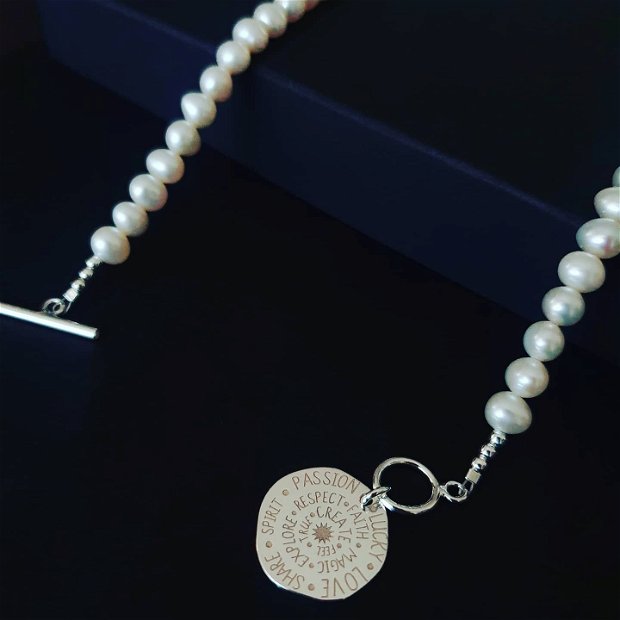 Hover wire Pebish Colier perle naturale si charm din argint | Breslo