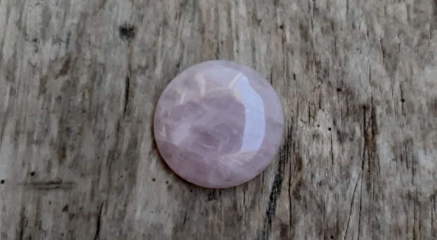 Cabochon cuart roz, 30 mm