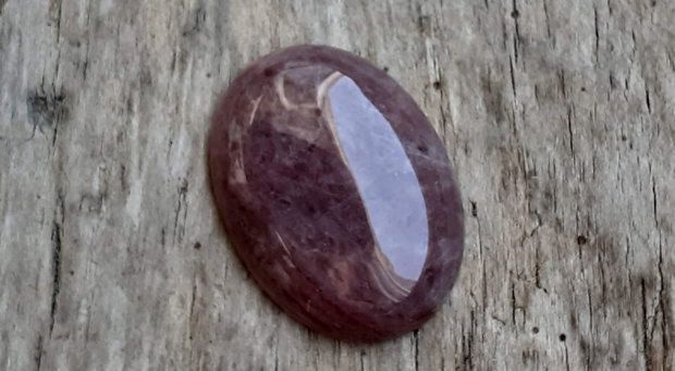 Cabochon cuart strawberry, 30x22 nn