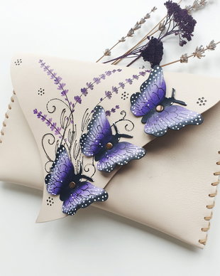 poseta plic handmade unicat din piele - Purple Butterflies Delight