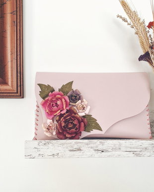 poseta plic handmade unicat din piele -  Roses Story