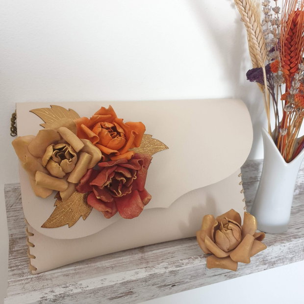 poseta plic handmade unicat din piele - Nude roses dream