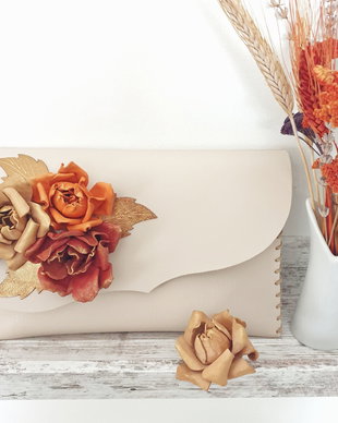 poseta plic handmade unicat din piele - Nude roses dream