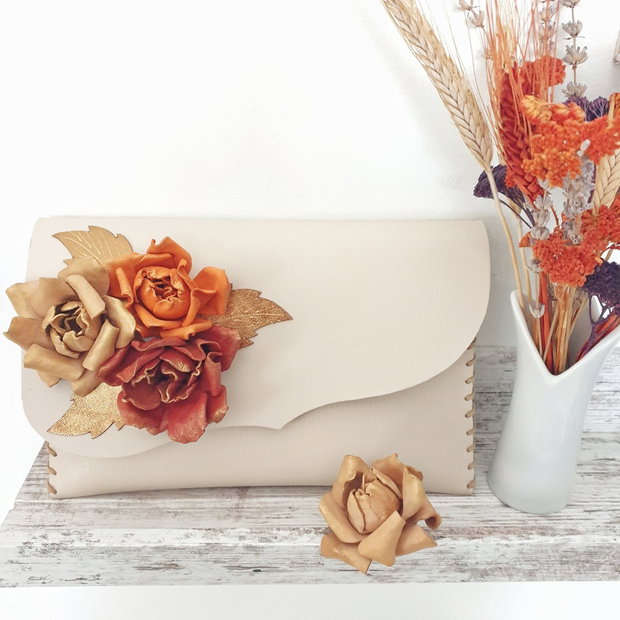 poseta plic handmade unicat din piele - Nude roses dream