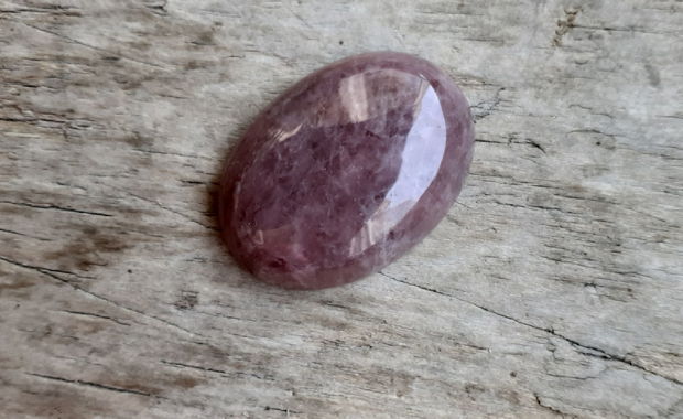 Cabochon cuart strawberry, 30x22 nn