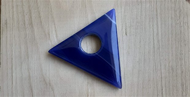 Pandantiv triunghi, agata 40 mm
