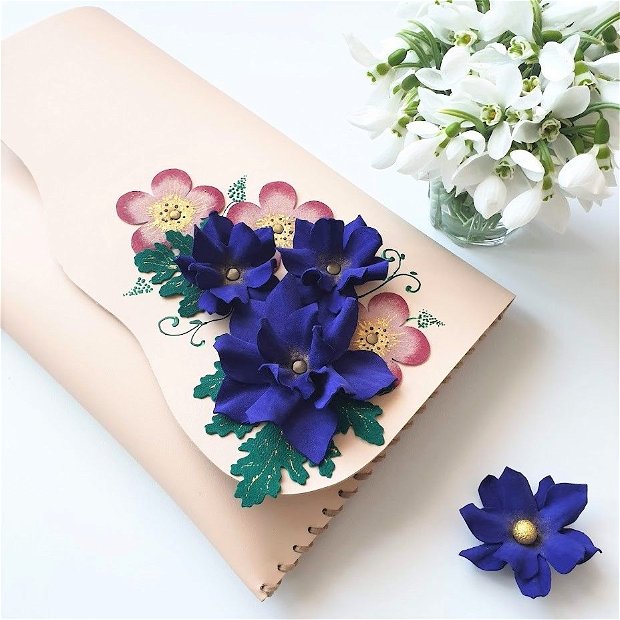 poseta plic handmade unicat din piele - Purple Floral Garden