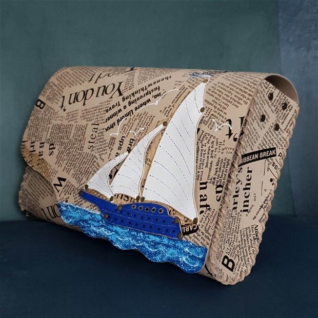 Geanta "Crossbody" handmade unicat- Newspaper Blue Lagoon