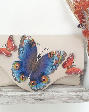 poseta plic handmade unicat din piele - A Handful of Butterflies