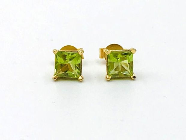 Cercei aur si peridot princess cut