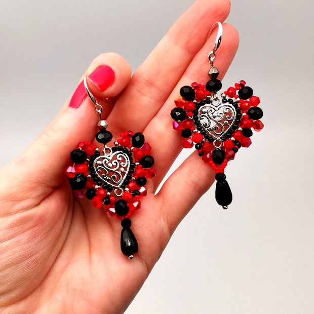 Rezervat Cercei - Red & Black Heart