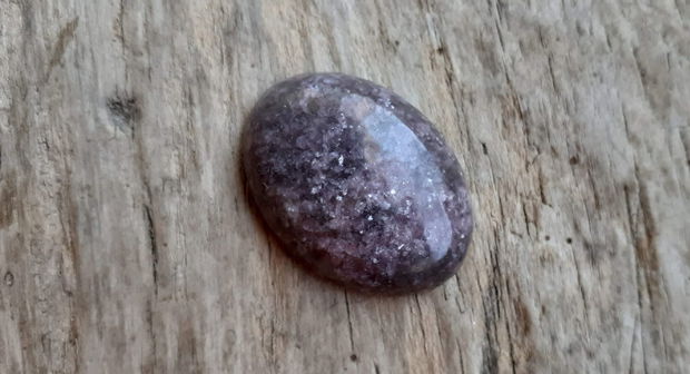 Cabochon lepidolit, 30x22 mm