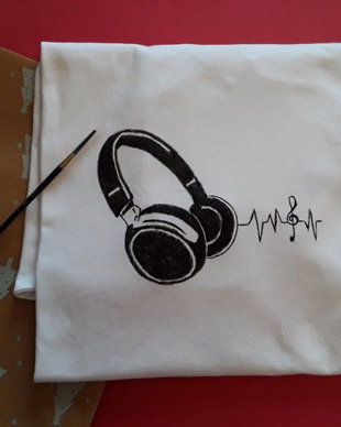Tricou pictat model  DJ