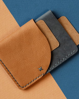 Portofel "AD7" din piele naturala reciclata, SLIM, personalizat prin gravura