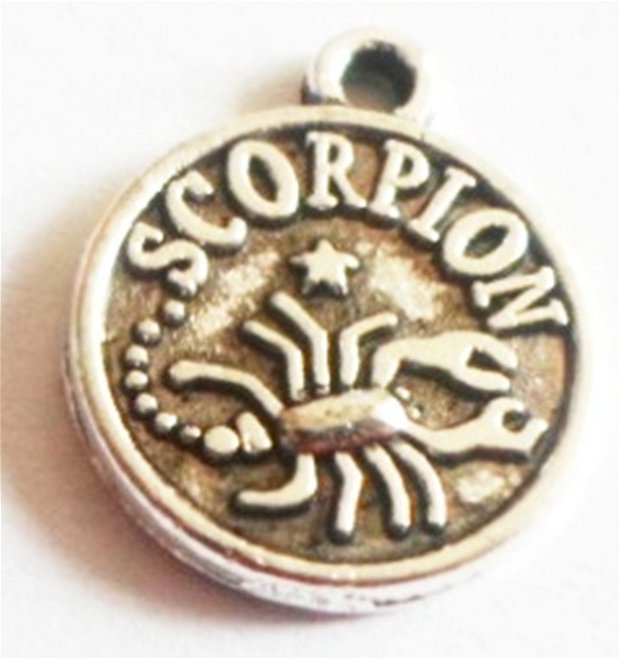 Charm banut zodiac Scorpion argintiu cu negru