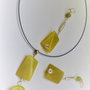 Set colier si cercei din pietre de jade lemonade,distantiere metalice filigranate si sarma gilt