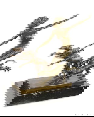 Femeie cu  cainii - statueta din bronz pe soclu din marmura