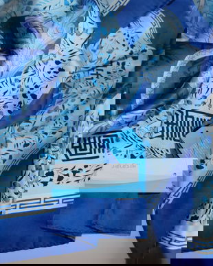 Esarfa noua  matase naturala   China ,  satinata ,  110 x 110 cm