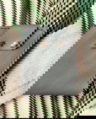 Portofel "AD1" din piele naturala reciclata, multicompartimentat, personalizat prin gravura