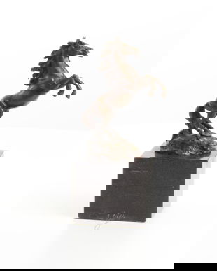 Cal - statueta din bronz pe soclu din marmura