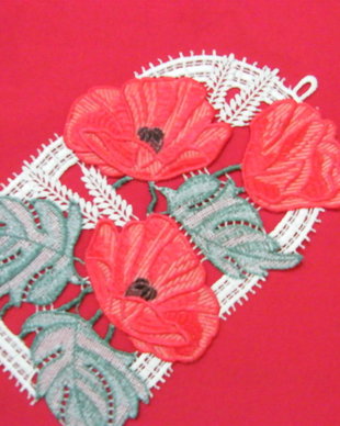 Nou broderie dantelata cu maci