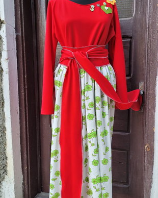 Rochie pentru toamnă, soare, flori și inimi colorate