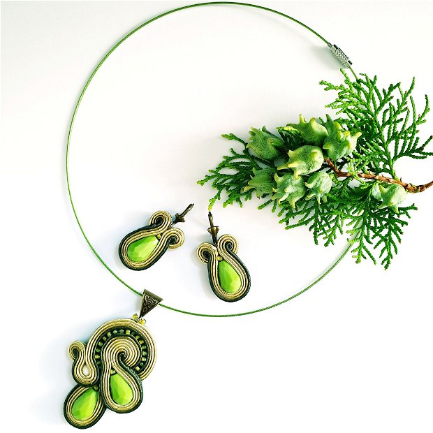 Set verde-oliv, Bijuterii soutache