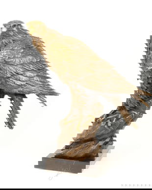 Vultur mare - statueta din bronz pe soclu din marmura