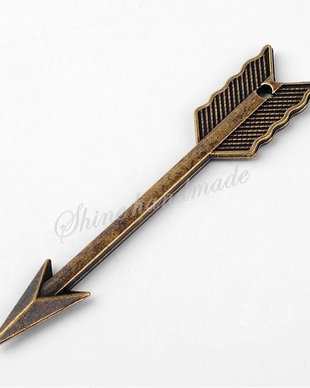 Pandantiv sageata, bronz antichizat, 78x15x3mm