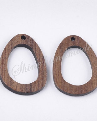 Pandantiv picatura, lemn de nuc, 31x22.5x2~2.5mm