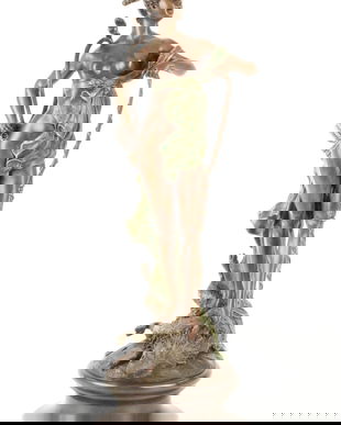 Zeita Diana- statueta din bronz pictat pe soclu din marmura