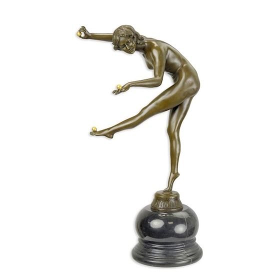 Dansatoare cu bile  - statueta din bronz pe soclu din marmura