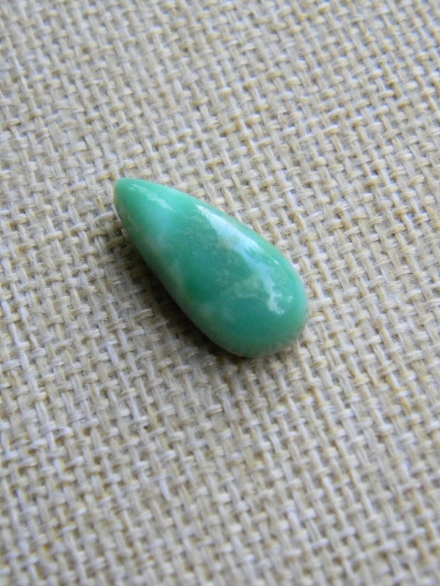 Caboson chrysoprase (AV1)