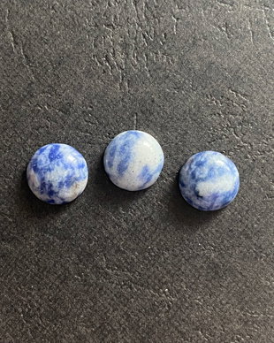 LMCB44 - cabochon sodalit