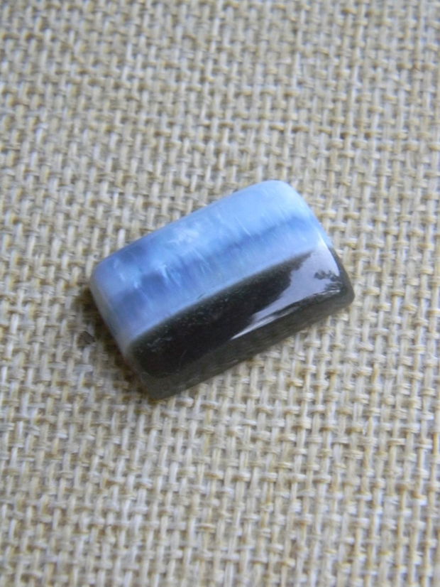 Caboson blue opal (AV7)