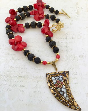Colier nepalez coral & lava vulcanica